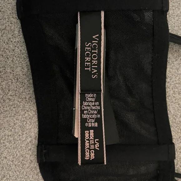 Victoria Secret Bra - Picture 5 of 6